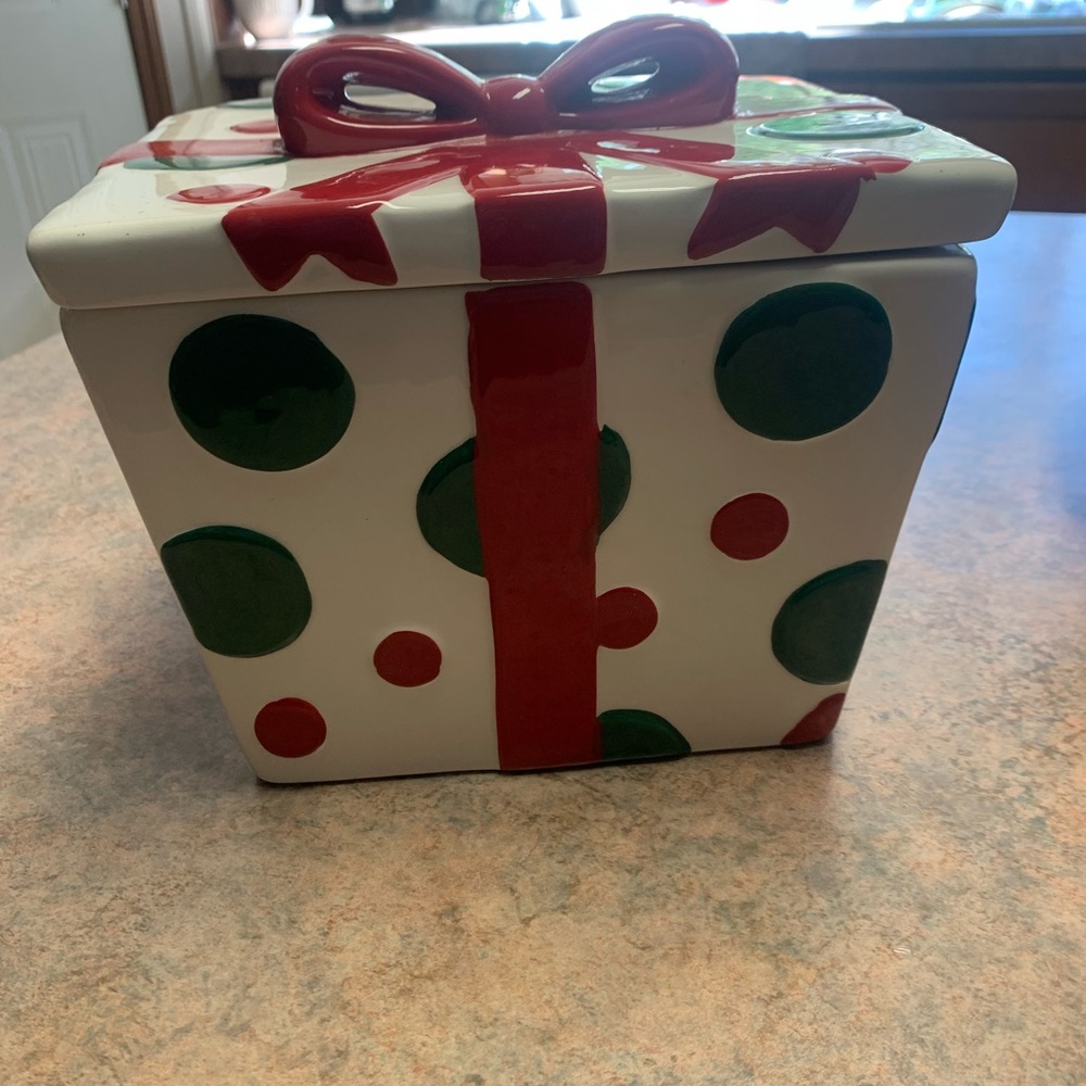 Real Home Brand Christmas Present Cookie Jar